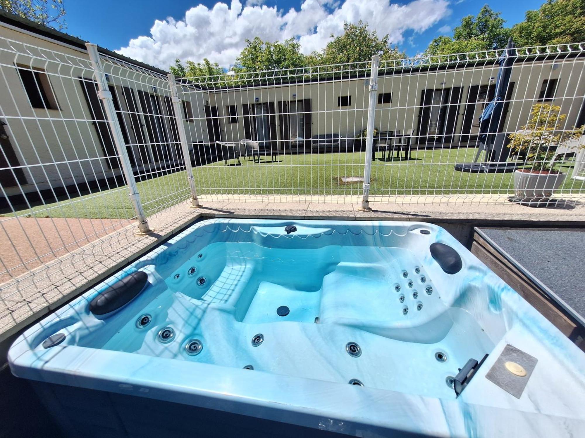 Hotel Le Connetable Saint-Bonnet-en-Champsaur Eksteriør bilde